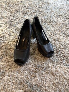 Black Peep-Toe Block Heel Pumps